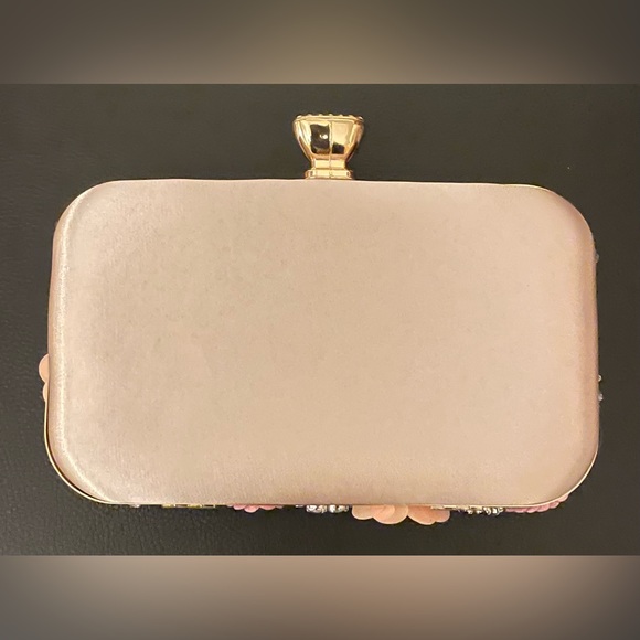 Jane Chic Designs Light Pink Blooming Bliss Clutch - Picture 9 of 11